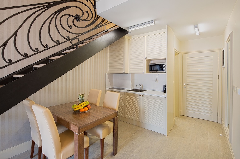 Deluxe Apartment, 1 Bedroom, Balcony, Sea View photo 3