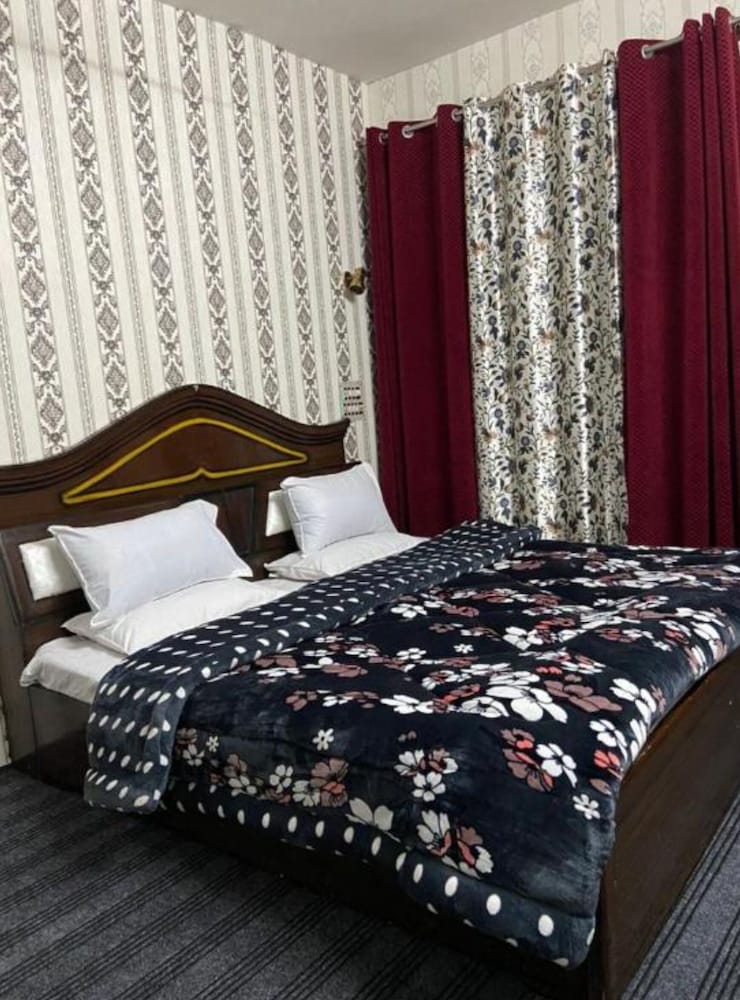 Deluxe Double Room - Photo 2