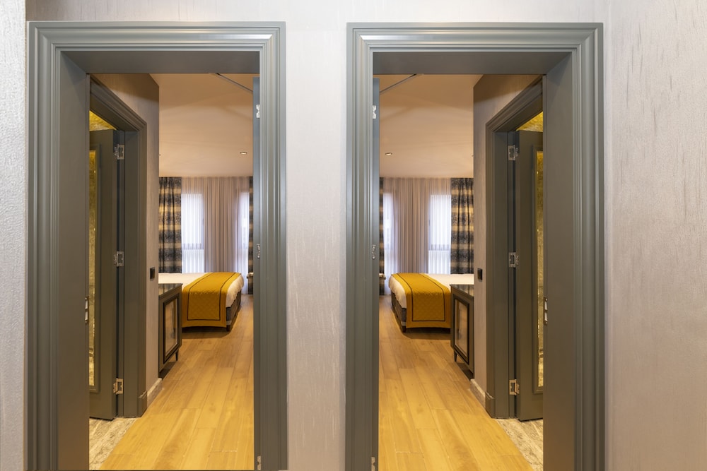 Family Quadruple Room, 2 Bedrooms, Non Smoking, 2 Bathrooms photo 1