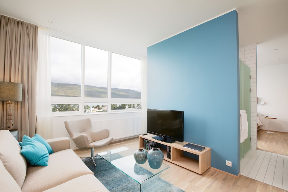 Suite, 1 Double Bed - Photo 2