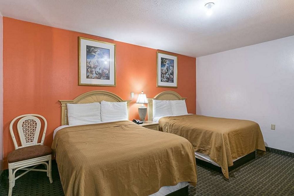 Standard Room, 2 Double Beds, Non Smoking photo 1