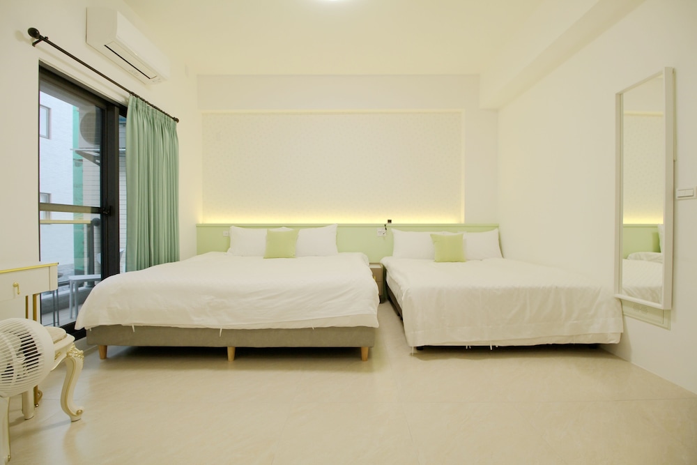 Comfort Room, Balcony photo 1