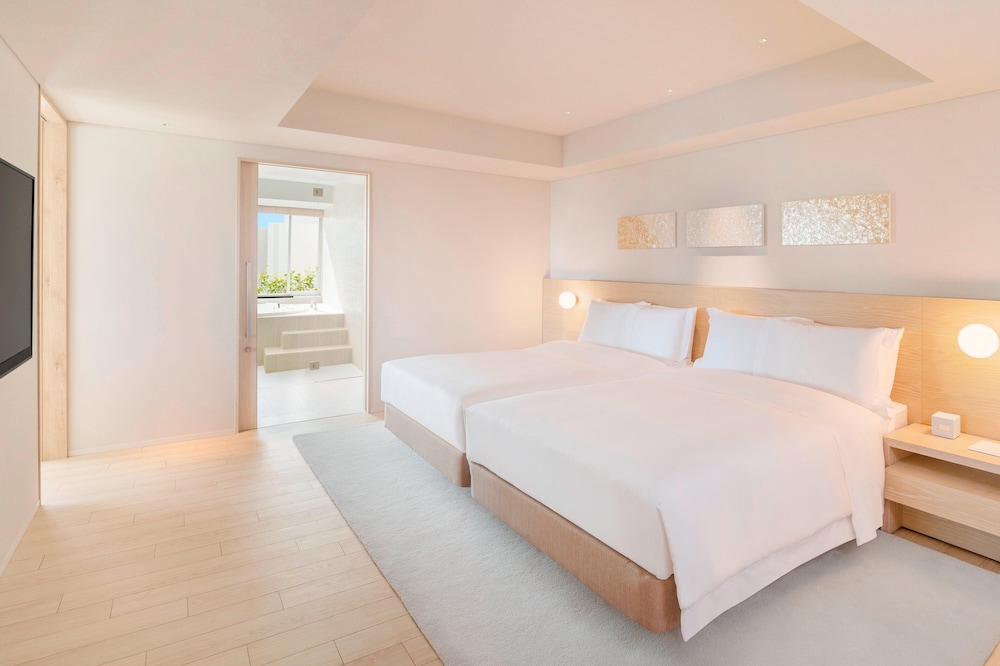 Presidential Suite, 2 Double Beds, Garden View