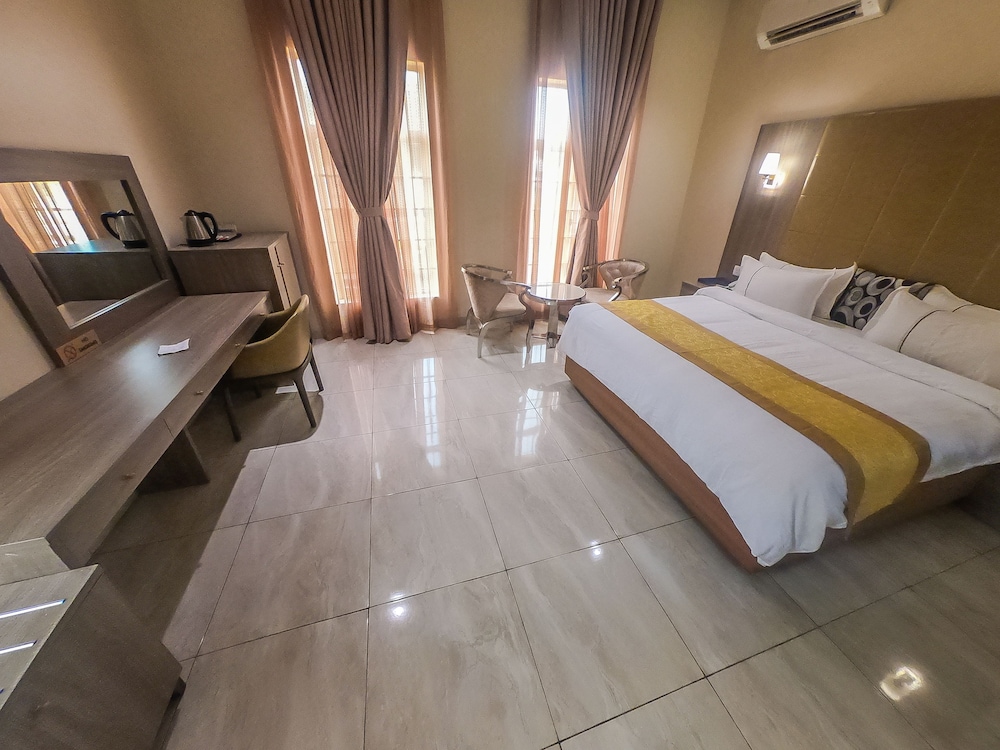 Super Deluxe Room, City View photo 3