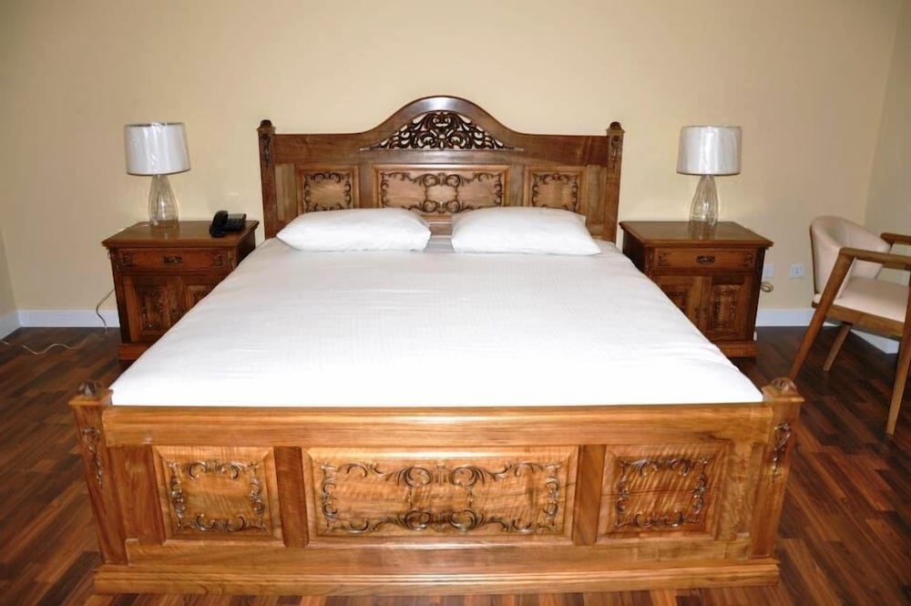 Deluxe Double Room - Photo 8