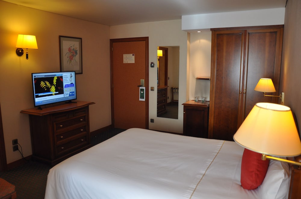 Superior Room, Multiple Beds photo 2