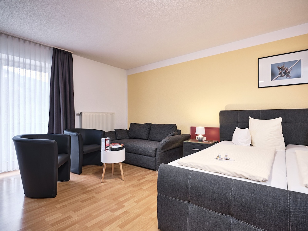 Superior Double or Twin Room photo 3