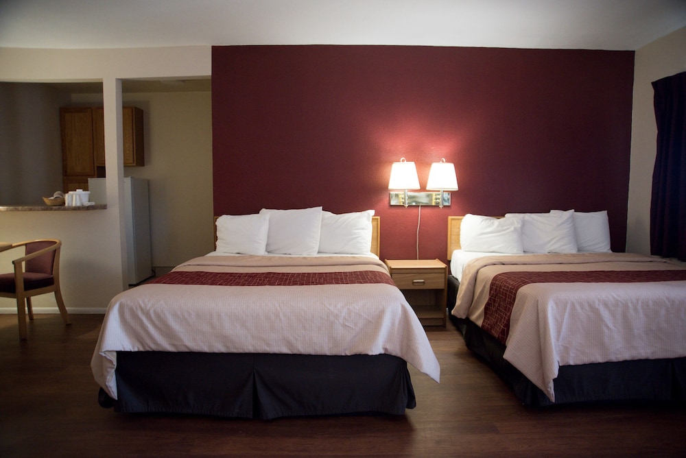 Suite, 2 Double Beds, Non Smoking, Kitchenette - Photo 3