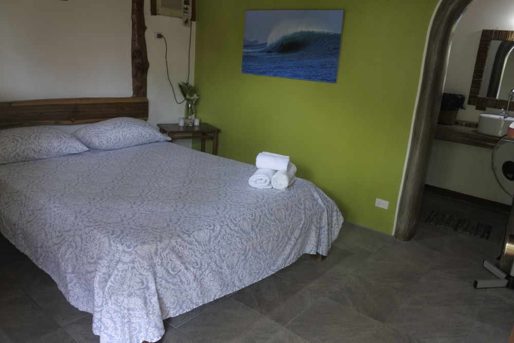 Deluxe Double Room, 1 Queen Bed, Non Smoking photo 2