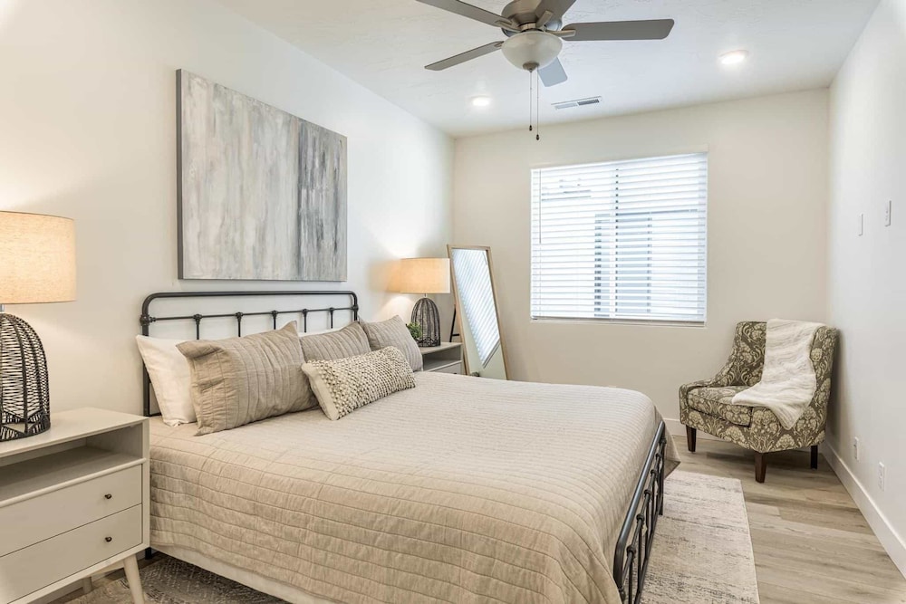 Townhome, 5 Bedrooms photo 1