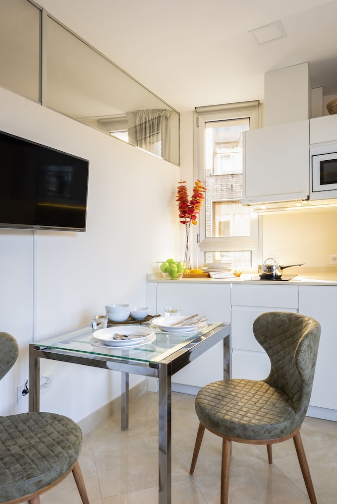 Apartment (1 Bedroom)