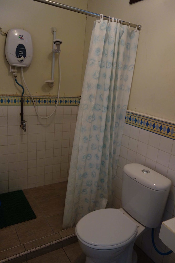 Deluxe Triple Room photo 3