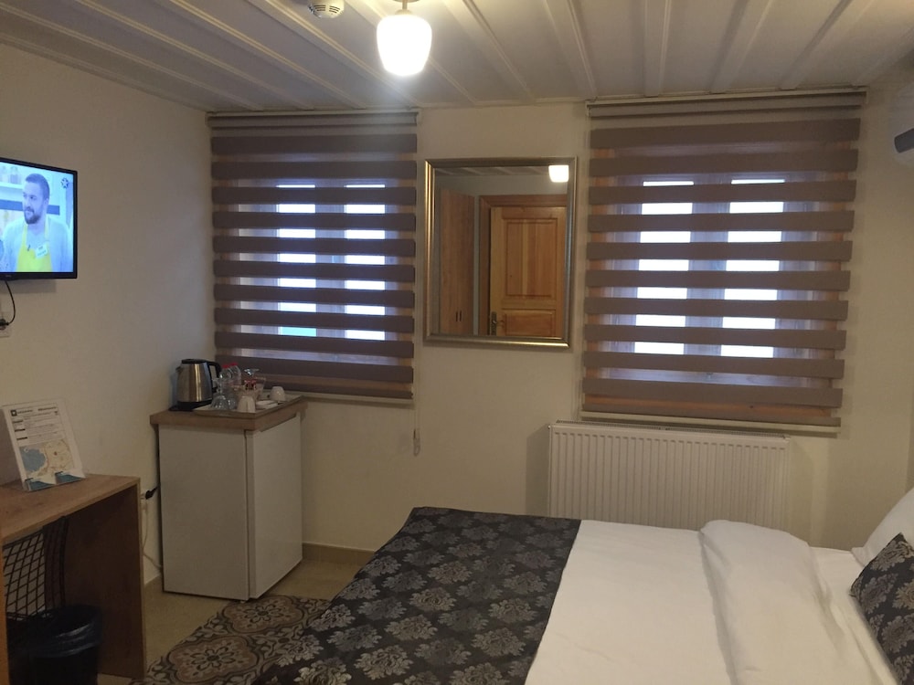Economy Double Room photo 1