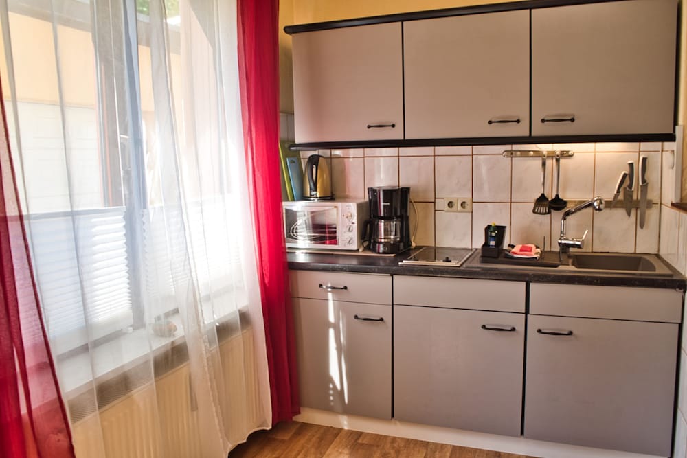 Apartment with Terrace, Bedroom, Kitchen incl.free access to pool and sauna nearby photo 2