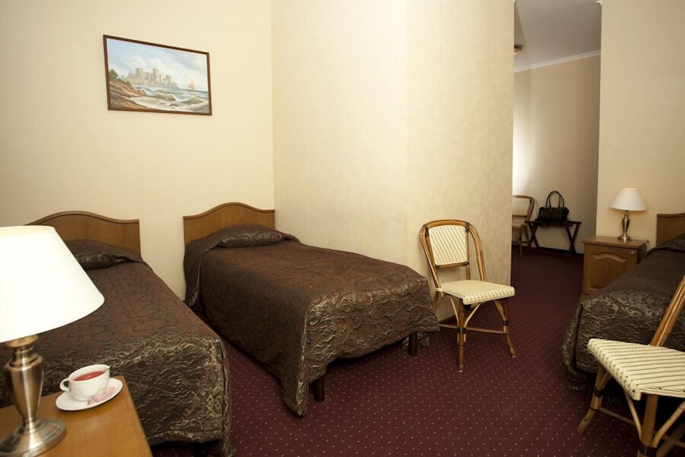 Triple Room, 3 Twin Beds - Photo 2