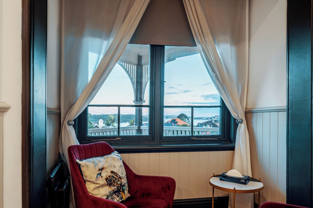 Deluxe King with Harbour View