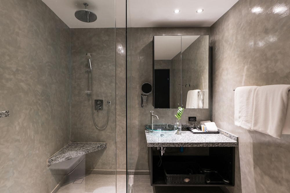 Premier Double or Twin Room - Photo 7