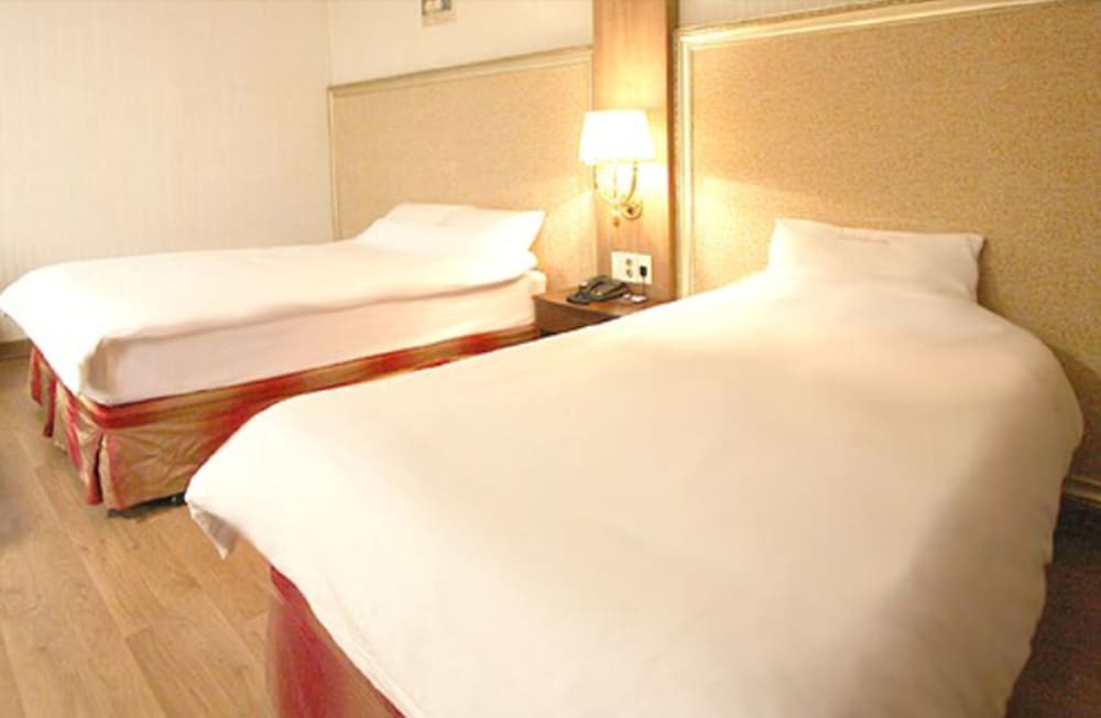 Suite (Price for 2, additional charge of 10,000 KRW per person) photo 2