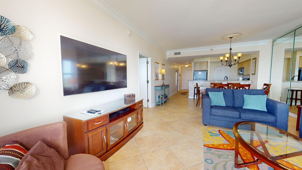 Condo (Tides 1001) photo 3