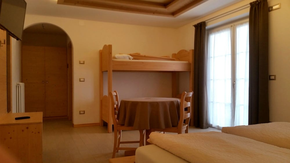 Quadruple Room photo 3