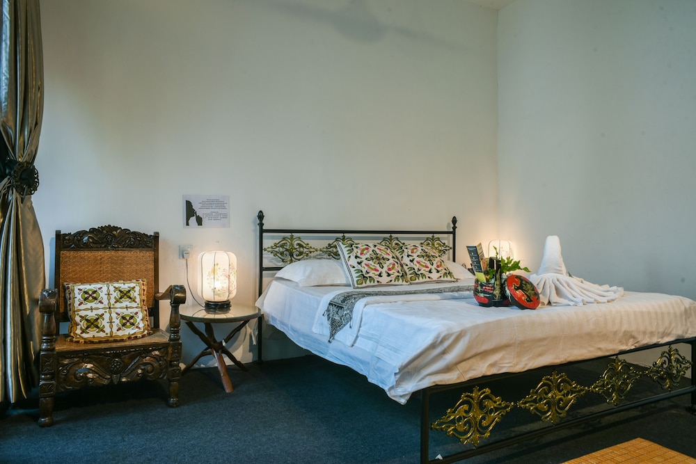 Room, 1 Queen Bed, Garden View photo 2