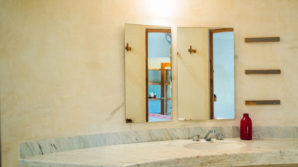 Casa Maya Partial Ocean View A/c