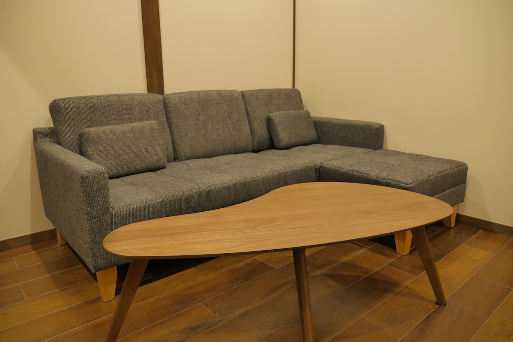 Superior Apartment, 2 Bedrooms (102)