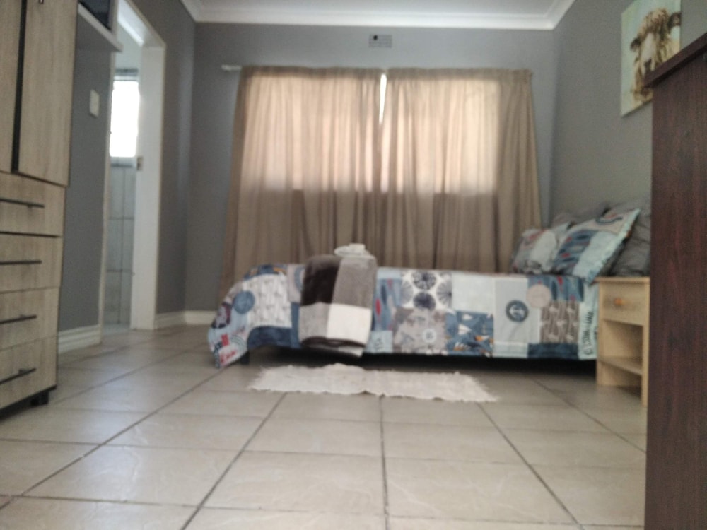 Standard Double Room (Kenna) photo 2