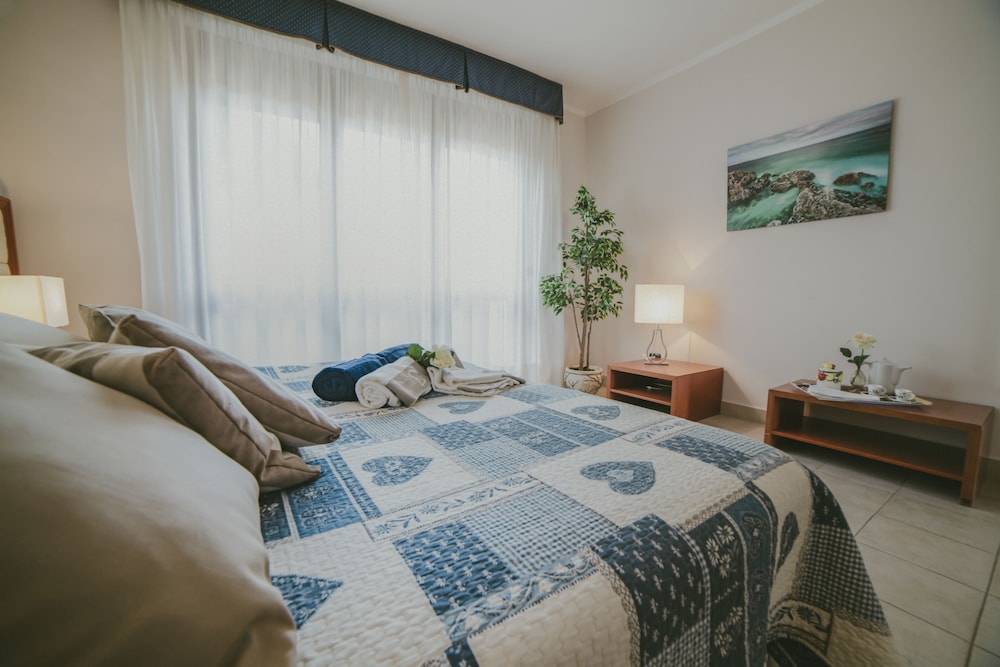 Romantic Studio, 1 Bedroom photo 3
