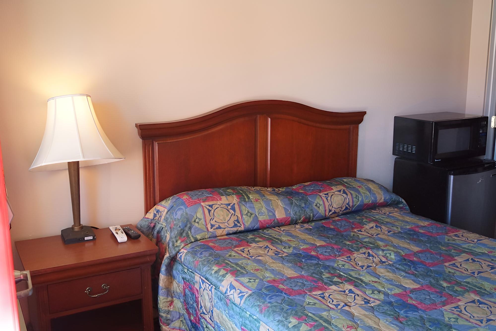 Standard Studio, 1 Queen Bed, Kitchenette photo 1