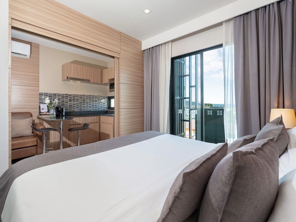 Grand Deluxe Sunset View - Photo 10