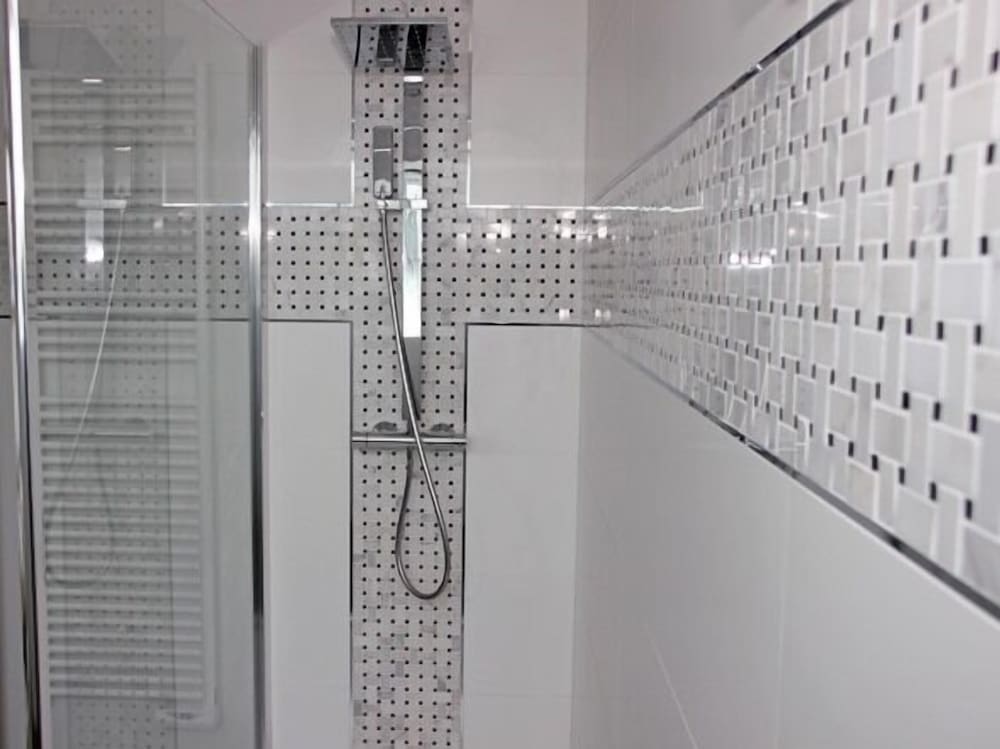 Deluxe Double Room, Ensuite (Au 1er Etage) photo 2