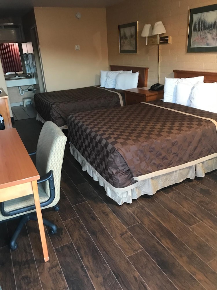 Deluxe Room, 2 Queen Beds photo 1