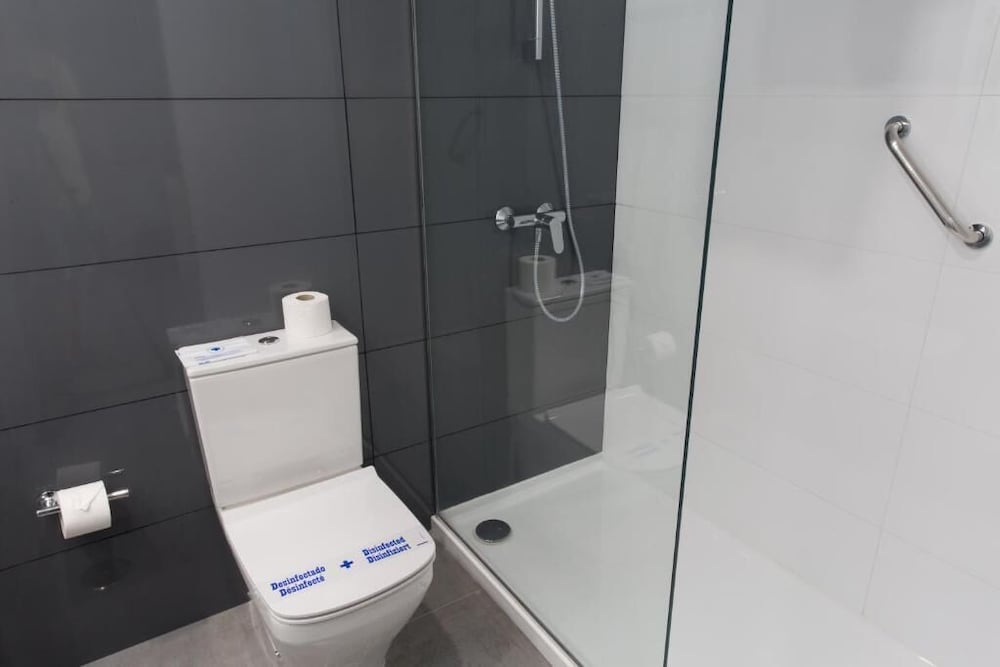 Family Apartment, 1 Bedroom, Balcony - Photo 2