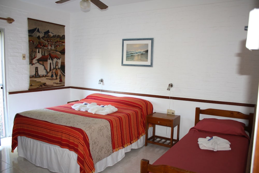 Deluxe Triple Room photo 2