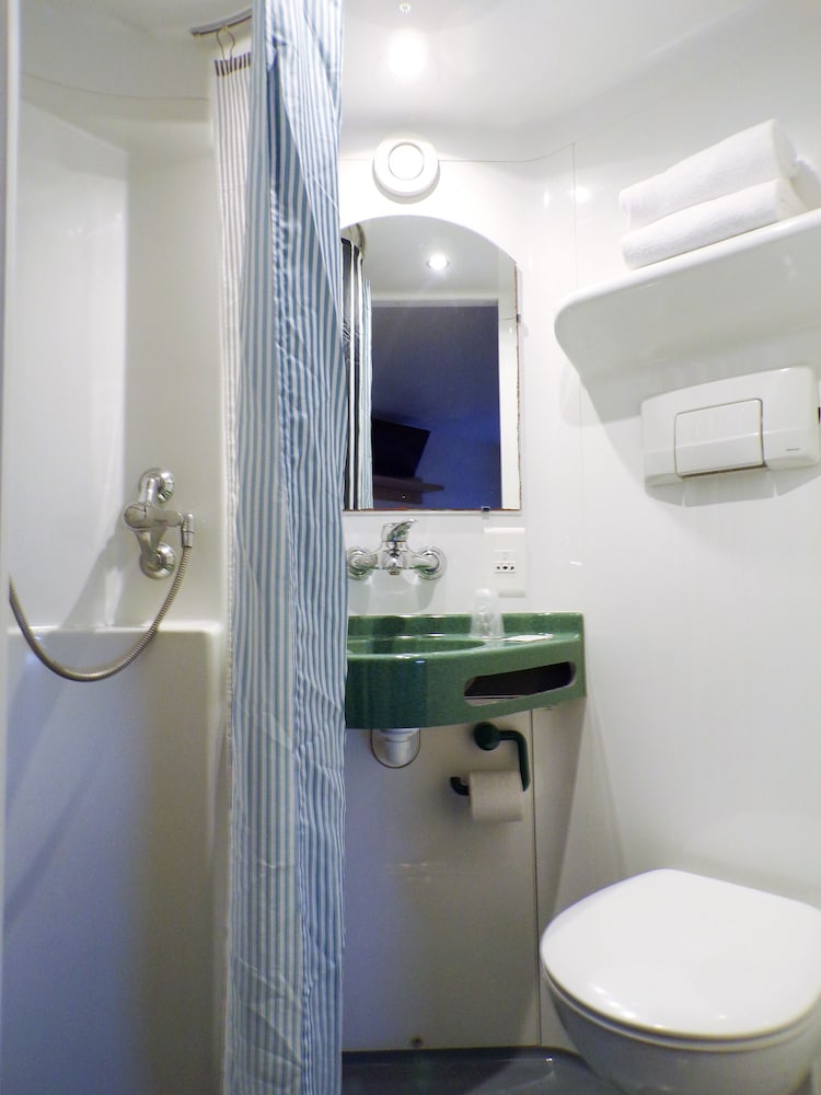 Triple Room - Photo 3