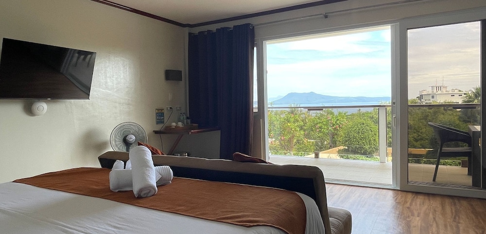 Villa photo 1