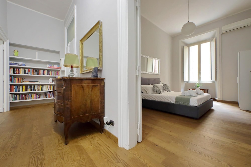Apartment photo 3