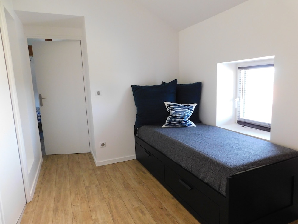 Signature Suite, Private Bathroom, Garden View (5) - Photo 1