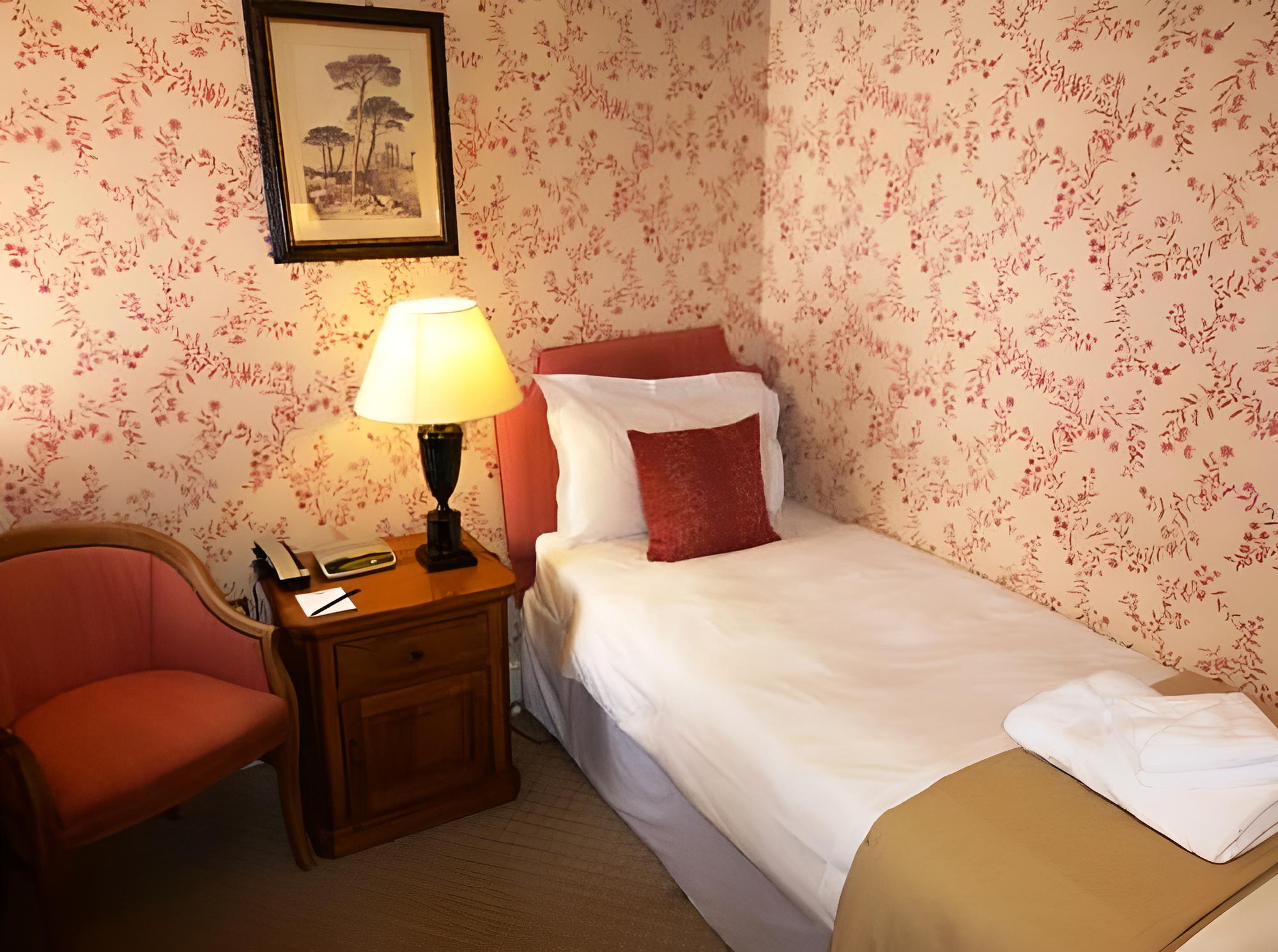 Single Room photo 1