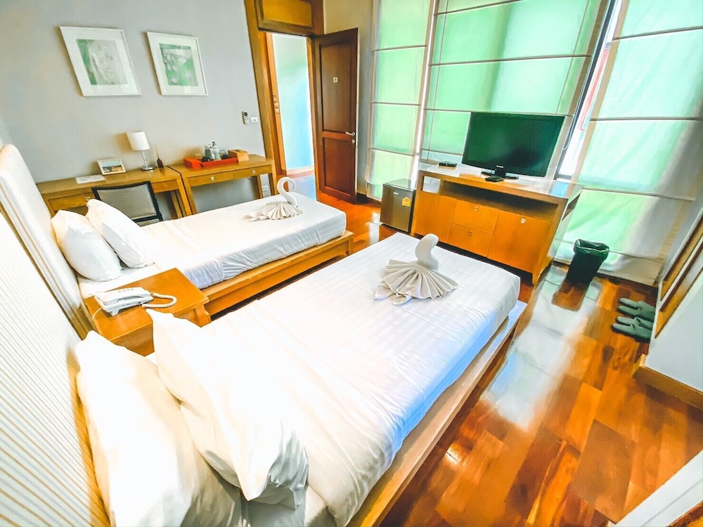 Villa, 5 Bedrooms - Photo 6