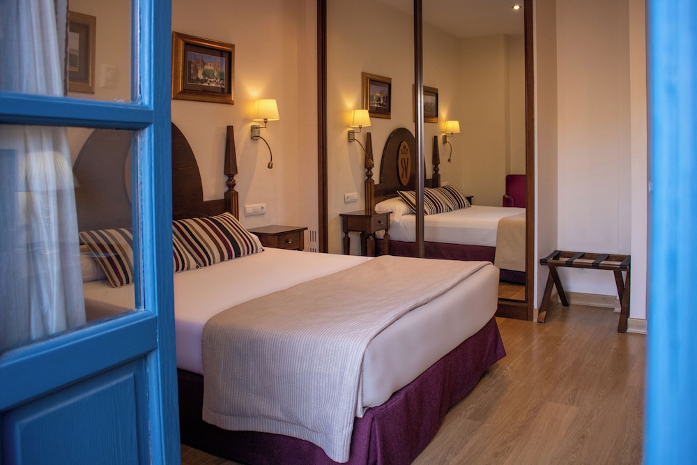 Deluxe Double Room - Photo 4