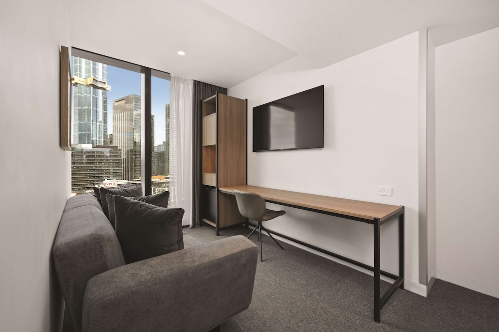 Yarra Riverview Family Room