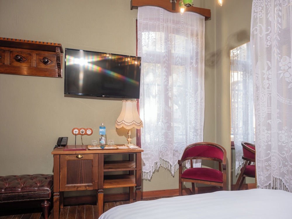 Economy Double Room, City View