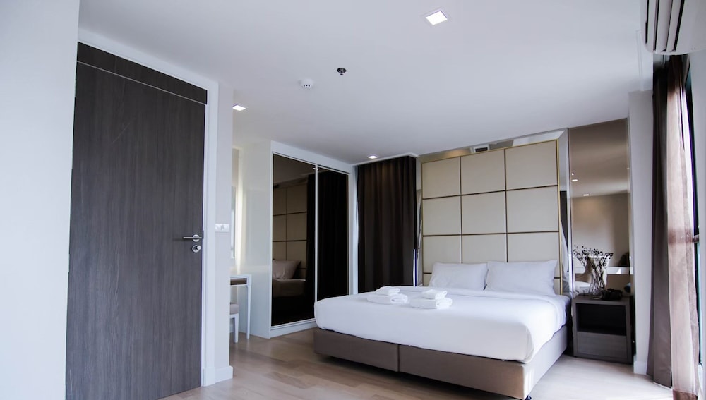Suite, 1 Bedroom photo 3