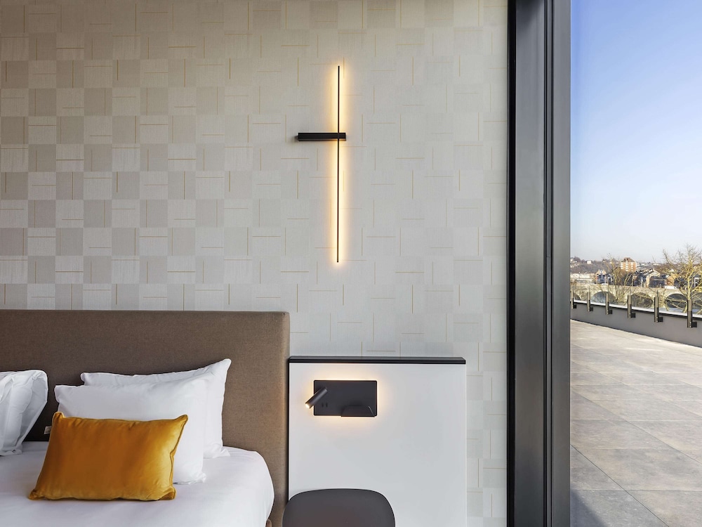Privilege, Room, 1 King Bed, Terrace, River View - Photo 4