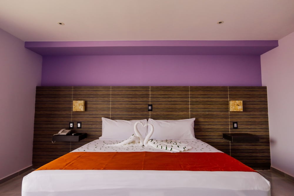Standard Double Room, 1 King Bed, Ensuite, City View photo 2