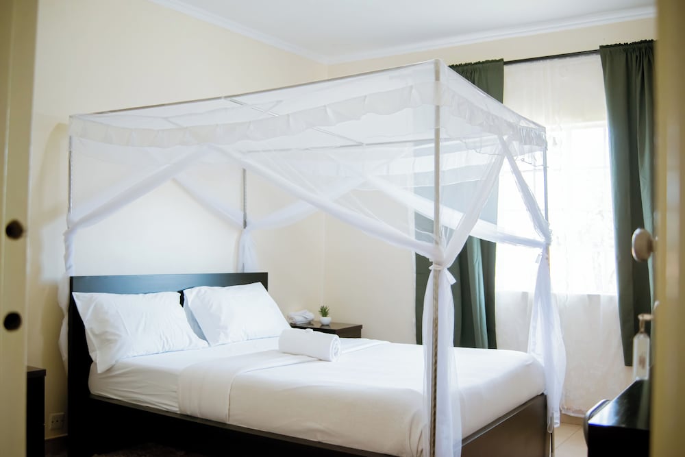 Junior Single Room, 1 Queen Bed, Garden View