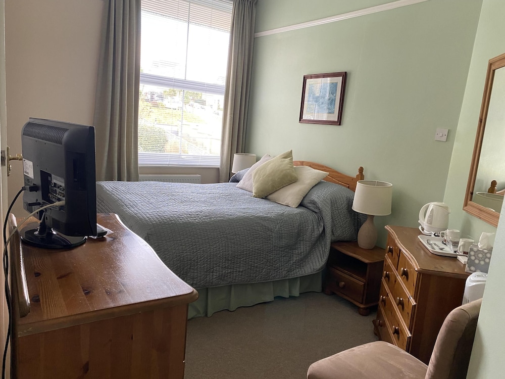 Classic Double Room, Ensuite, Garden View (Room 9) photo 1
