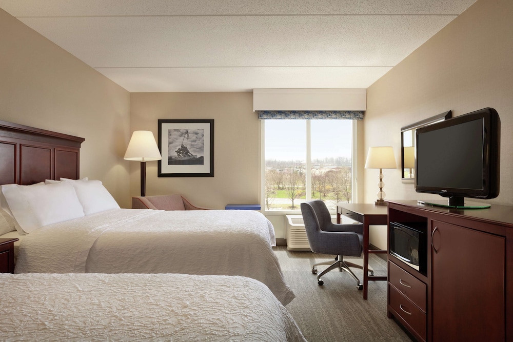 Room, 2 Double Beds, Accessible, Bathtub (Mobility & Hearing) - Photo 4